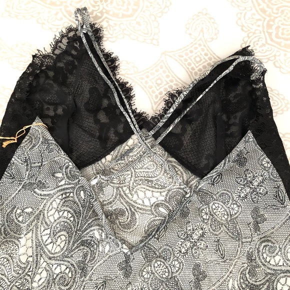 Victoria’s Secret Intimate Lingerie Collection M Lace Slip - Picture 7 of 8